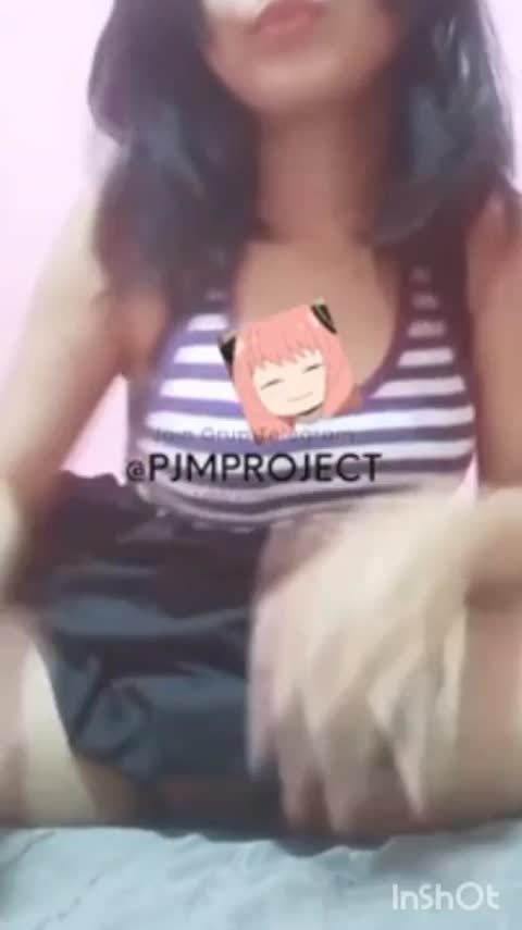 Pratinjau Rara Nadifa colmek pakai baju hitam.mp4